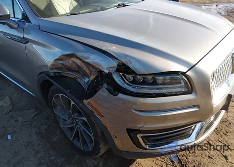 2019 Lincoln Nautilus Reserve z USA, uszkodzony, nr VIN 2LMPJ6LP4KBL28157